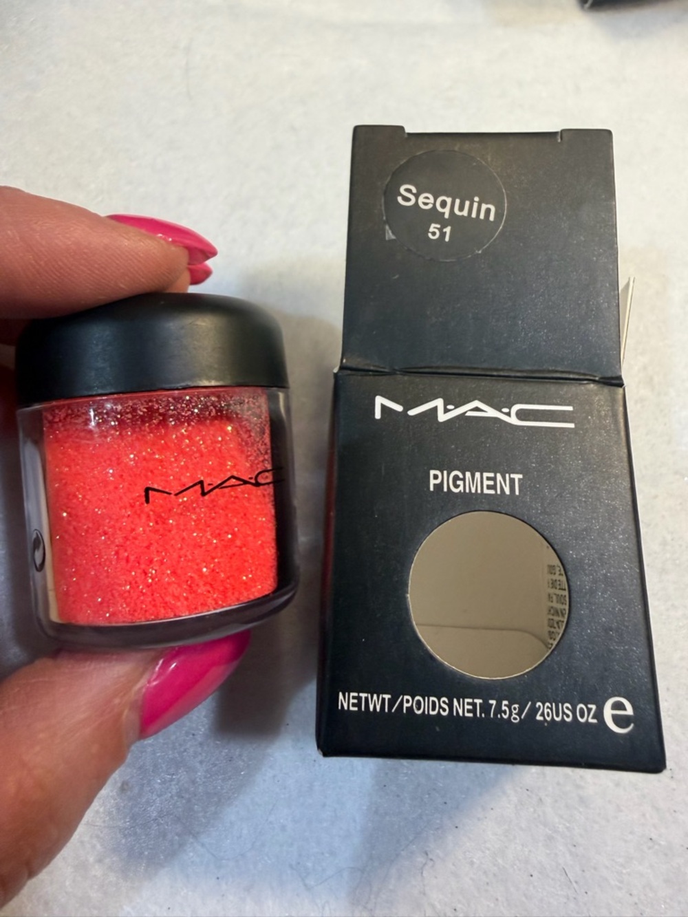 MAC Cosmetics Pigment in Sequin 51 - Bright Coral Pink Loose Pigment New